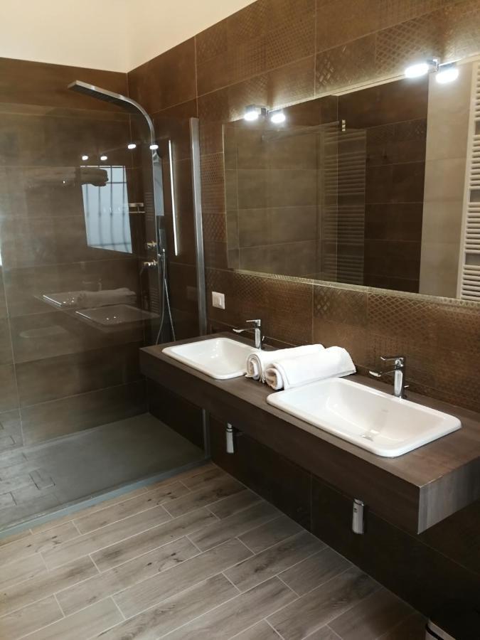 Christy Suite Elegante Appartamento Nel Centro Storico Di Анціо Екстер'єр фото